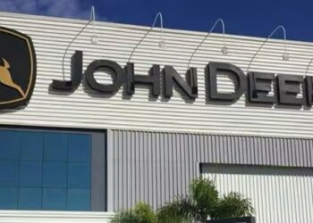 Empresas de máquinas agrícolas paralisam atividades de 1.470 funcionários gaúchos