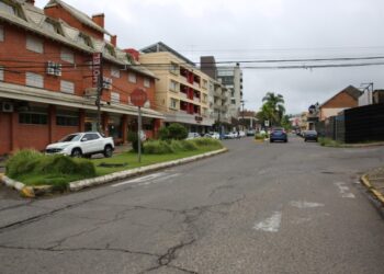 Trabalhos de Remoção do Canteiro Central na Rua Júlio de Castilhos Iniciam Nesta Sexta-feira em Farroupilha