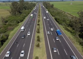 Mais de 70 mil veículos devem passar pela Freeway rumo ao litoral gaúcho neste feriadão de Páscoa