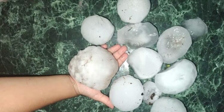 Granizo gigante atinge o Norte de Buenos Aires
