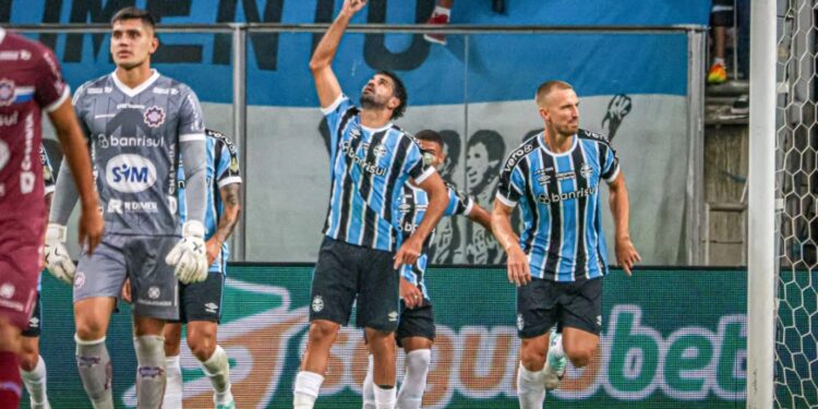 Grêmio vence Caxias e enfrenta o Juventude na final do Gauchão