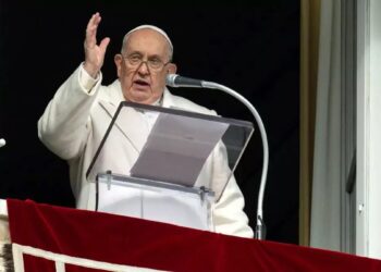 Papa Francisco diz que a “ideologia de gênero” é uma ameaça porque visa apagar a diferença entre os sexos