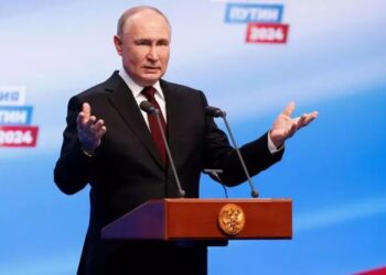 Vladimir Putin vence eleição na Rússia e se mantém no poder até 2030