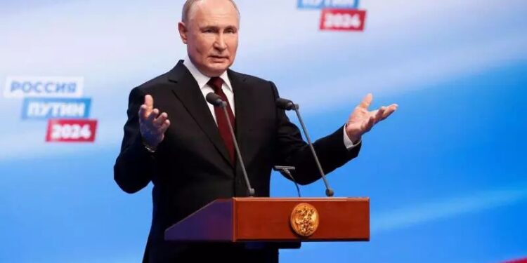 Vladimir Putin vence eleição na Rússia e se mantém no poder até 2030