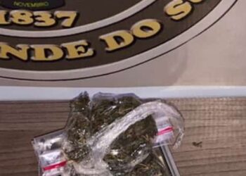 Homem é preso por posse de entorpecentes no Centro de Nova Roma Do Sul