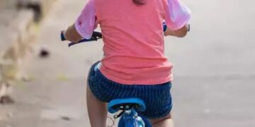 Menina de 5 anos morre após ser atropelada por idosa em condomínio em Xangri-lá