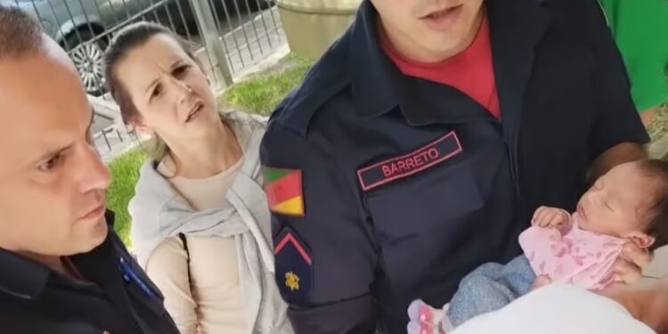 Corpo de Bombeiros e enfermeira salvam bebê de 12 dias em Bento Gonçalves