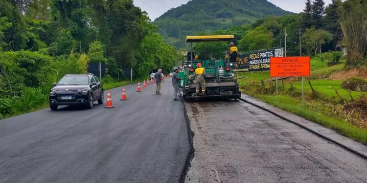 Motoristas devem ficar atentos para alterações no trânsito em razão de obras em nove rodovias gaúchas nesta semana