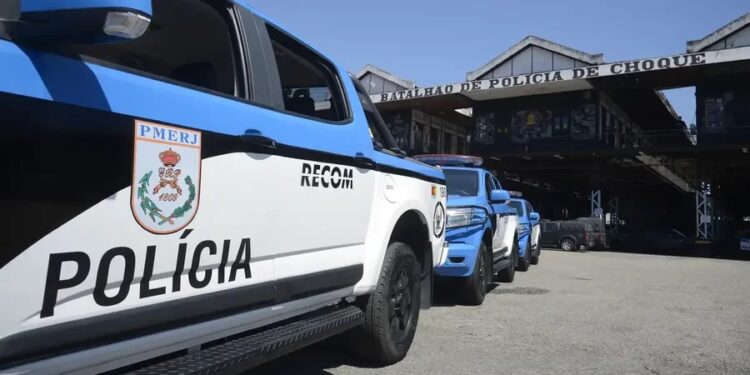 Nove foragidos são presos prestando concurso para a Polícia Militar do RJ