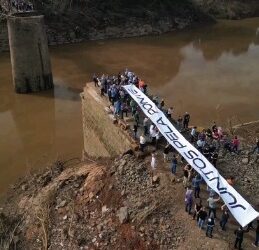 Movimento “Amigos do Vale” lança campanha para reconstrução da ponte de ferro entre Lajeado e Arroio do Meio