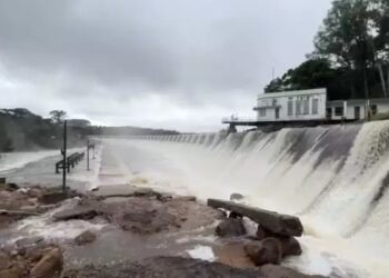 Risco de deslizamento em barragem coloca seis cidades em alerta no RS; prefeituras evacuam áreas
