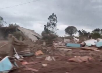 Prefeitura vai transferir bairro completamente destruído pela enchente em Cruzeiro do Sul