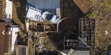 Terceira enchente destrói o que restou de Roca Sales