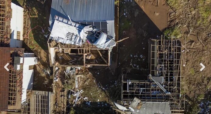 Terceira enchente destrói o que restou de Roca Sales