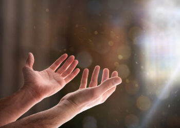 Comunidade de Nova Roma do Sul se Reúne para Carreata de Fé pela Saúde de Elávio Santi