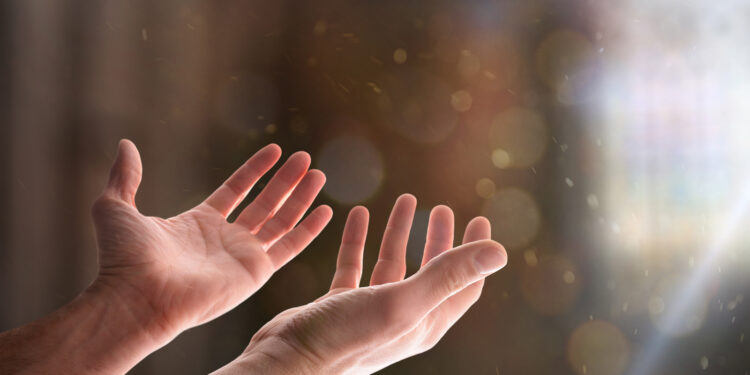 Comunidade de Nova Roma do Sul se Reúne para Carreata de Fé pela Saúde de Elávio Santi