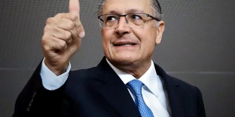 Vice-presidente Geraldo Alckmin cumpre agenda em Caxias do Sul