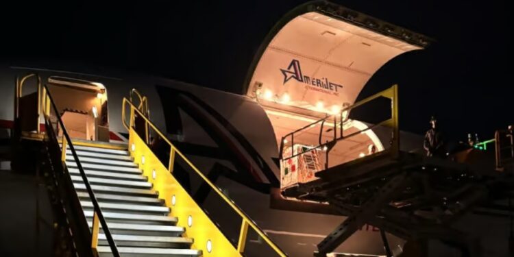 Itens para emergências humanitárias doados pelo governo da Itália chegam ao RS