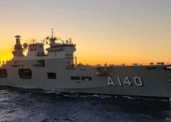 Navio da Marinha enviado para ajudar no RS tem UTI e pode produzir até 20 mil litros de água potável por hora