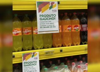 Rede de supermercados de SC coloca placas para identificar produtos fabricados no RS