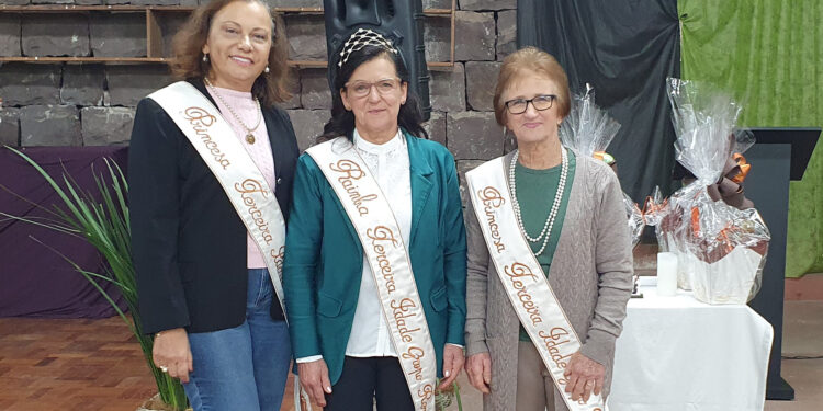 ILDA BASSO DITADI é a Nova Rainha da Terceira Idade de Nova Roma do Sul