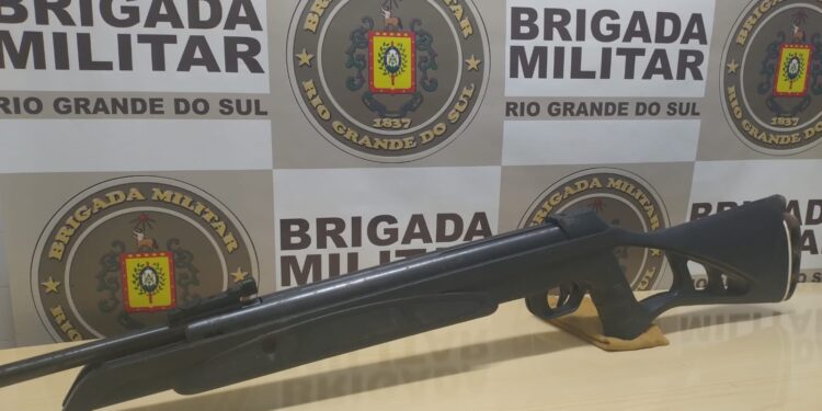 Dono de bar aponta espingarda e ameaça de morte um homem de 46 anos em Nova Roma Do sul