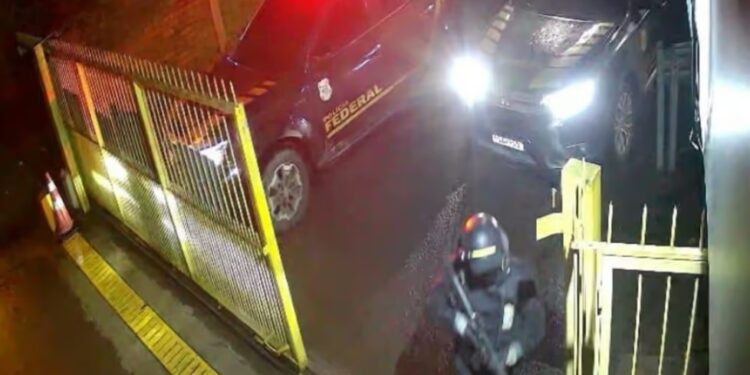 Polícia de SP prende dois suspeitos do assalto a carro-forte no aeroporto de Caxias do Sul