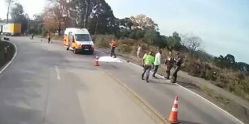 Motociclista perde a vida após colidir contra eixo de caminhão em Ipê