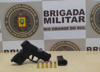 Abordagem na frente de Academia Termina com Prisão por Porte Ilegal de Arma de Fogo em Nova Roma Do Sul