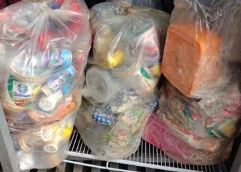 Produtos contaminados pelas enchentes são encontrados em supermercados na Região Metropolitana de Porto Alegre