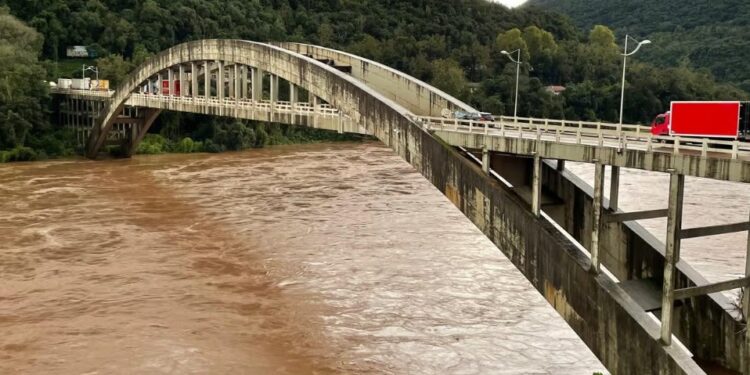 BR-470 está sendo liberada parcialmente na terça-feira, 02/07
