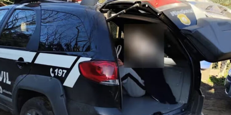 Professor de escola infantil é preso suspeito de abusar criança em Picada Café