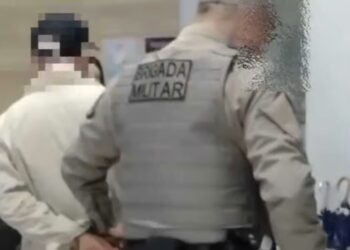 Idoso é preso por suspeita de abusar de jovem em vestiário de academia em Caxias do Sul