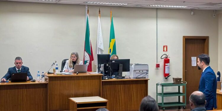 Mulher é condenada por morte de jovem após aplicação de silicone industrial no Rio Grande do Sul