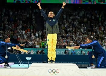 Maior medalhista da história do Brasil, Rebeca Andrade soma R$ 800 mil em premiações na Olimpíada
