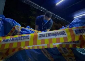 Posição dos corpos indica que passageiros foram avisados da queda de avião em São Paulo, informa perícia