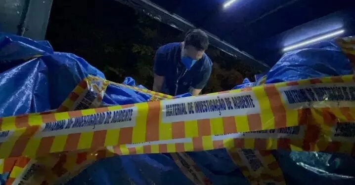 Posição dos corpos indica que passageiros foram avisados da queda de avião em São Paulo, informa perícia