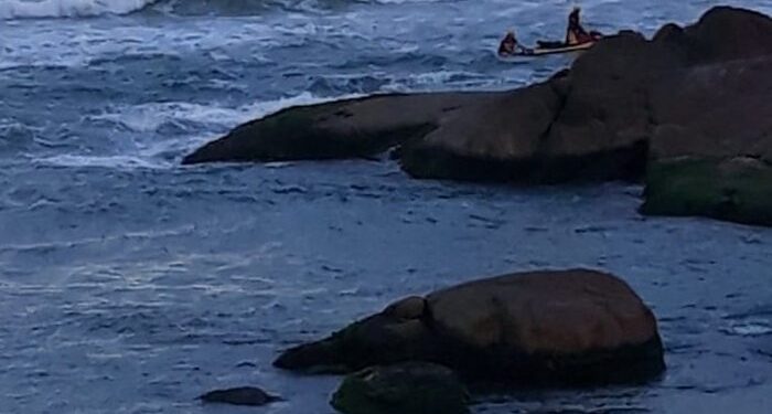 Bombeiros de SC retomam buscas por policial militar gaúcho que sumiu na Praia do Rosa