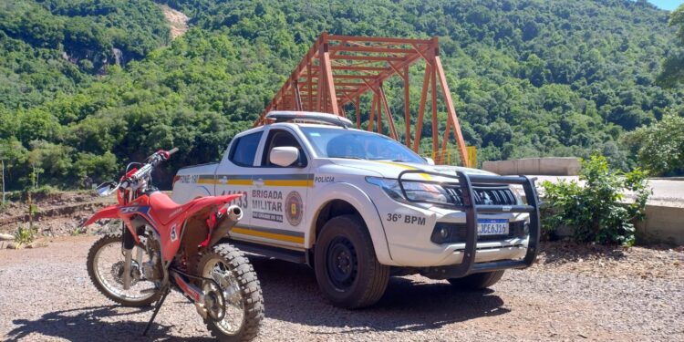 Motocicleta Irregular é Apreendida Durante Patrulhamento em Nova Roma do Sul