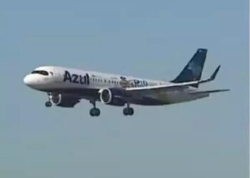 Após passar mais de cinco meses fechado, aeroporto Salgado Filho volta a receber voos comerciais