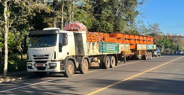 Estruturas das pontes sobre os rios Carreiro e Antas começam a chegar a Cotiporã