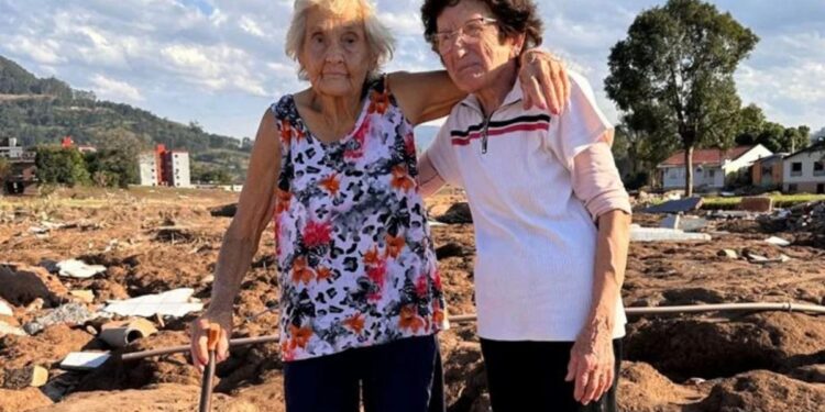 Morre Norma Dorst, uma das vizinhas que emocionaram o Brasil após a enchente de maio