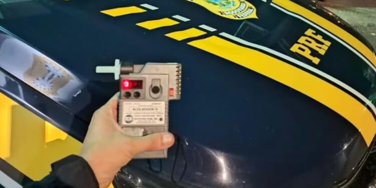 Teste do bafômetro aponta que motorista bebeu 31 vezes o valor permitido no interior do RS