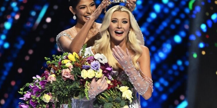 Jovem da Dinamarca vence o Miss Universo 2024