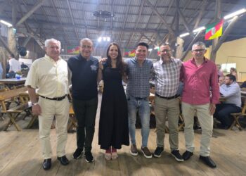 Republicanos de Nova Roma do Sul participam de evento estadual em Porto Alegre