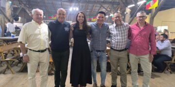 Republicanos de Nova Roma do Sul participam de evento estadual em Porto Alegre