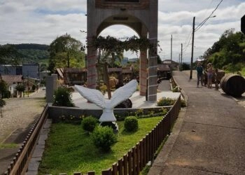 Nova Roma Do Sul Celebra 17 Anos da BRASPOL com Missa, Caminhada e Jantar Típico Polonês