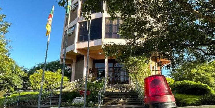 Prefeito de Parobé é suspeito de se associar com organização criminosa em troca de votos, diz polícia