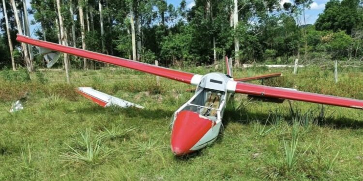 Avião de pequeno porte cai em Montenegro; ninguém ficou ferido