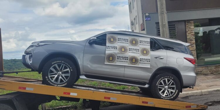 Brigada Militar de Flores da Cunha recupera veículo furtado em Farroupilha